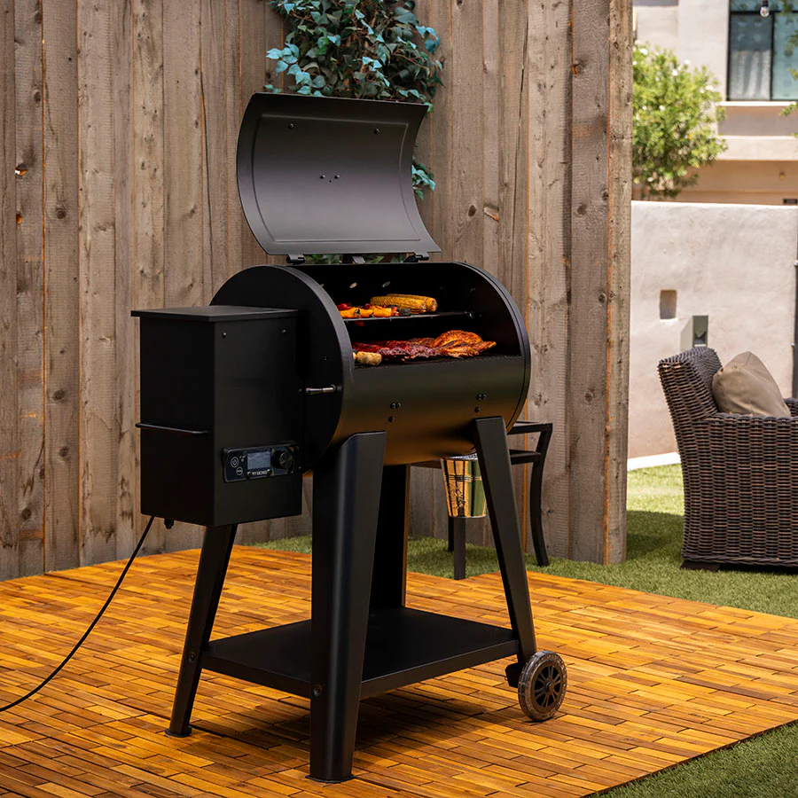 FB2 Series 700 Wood Pellet Grill - Image 4