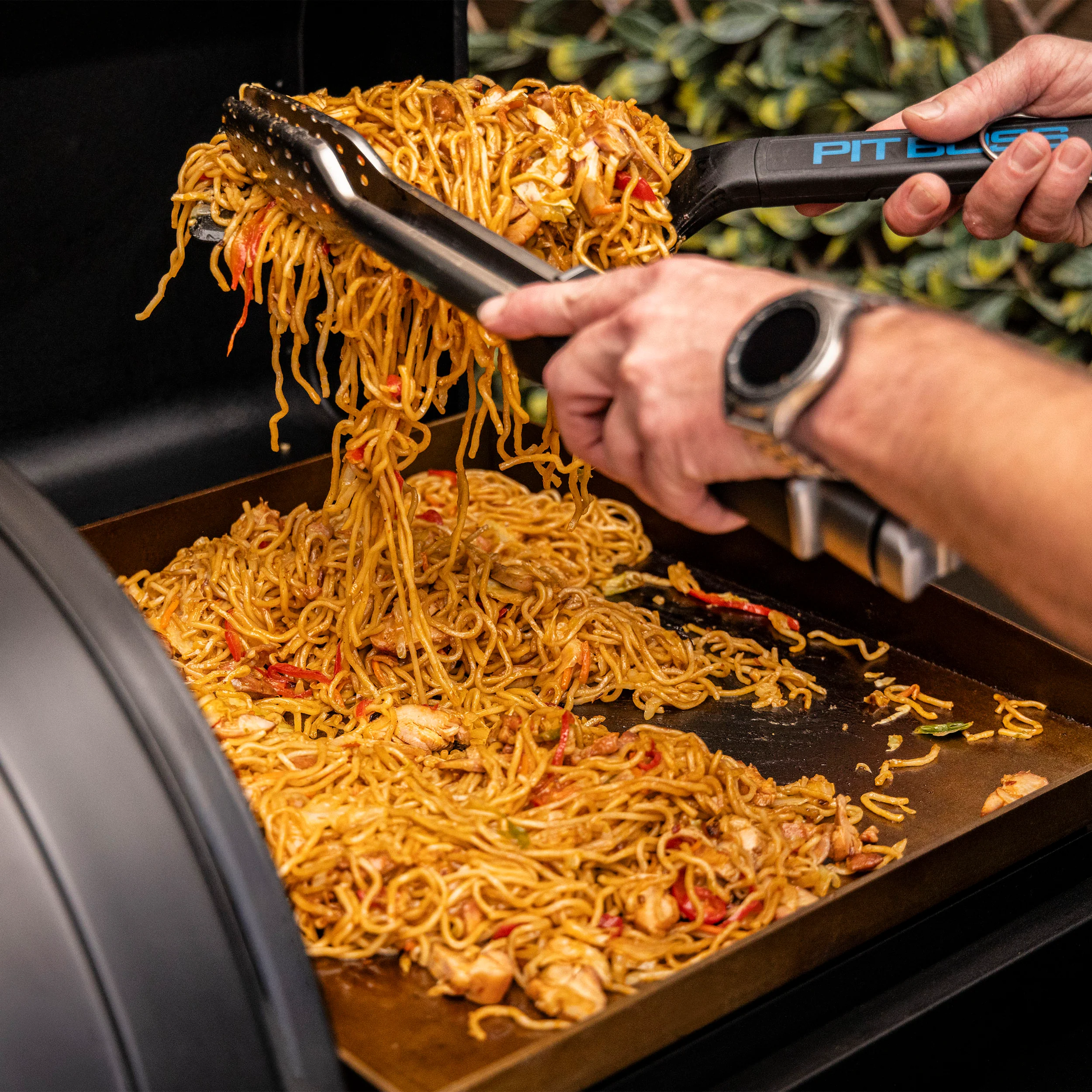 Competition Series 1020 Pellet Grill & Gas Griddle Combo - Image 9